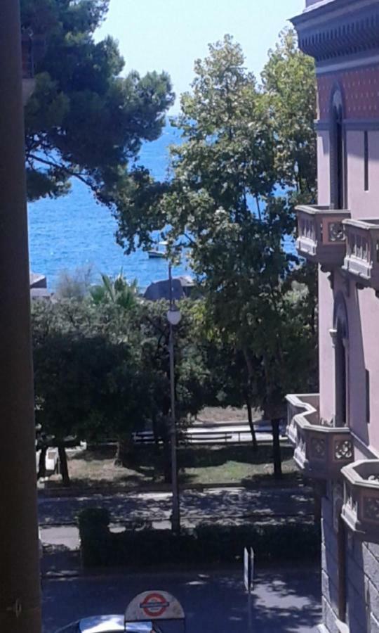 In Via Roma Bed and Breakfast Salerno Eksteriør billede